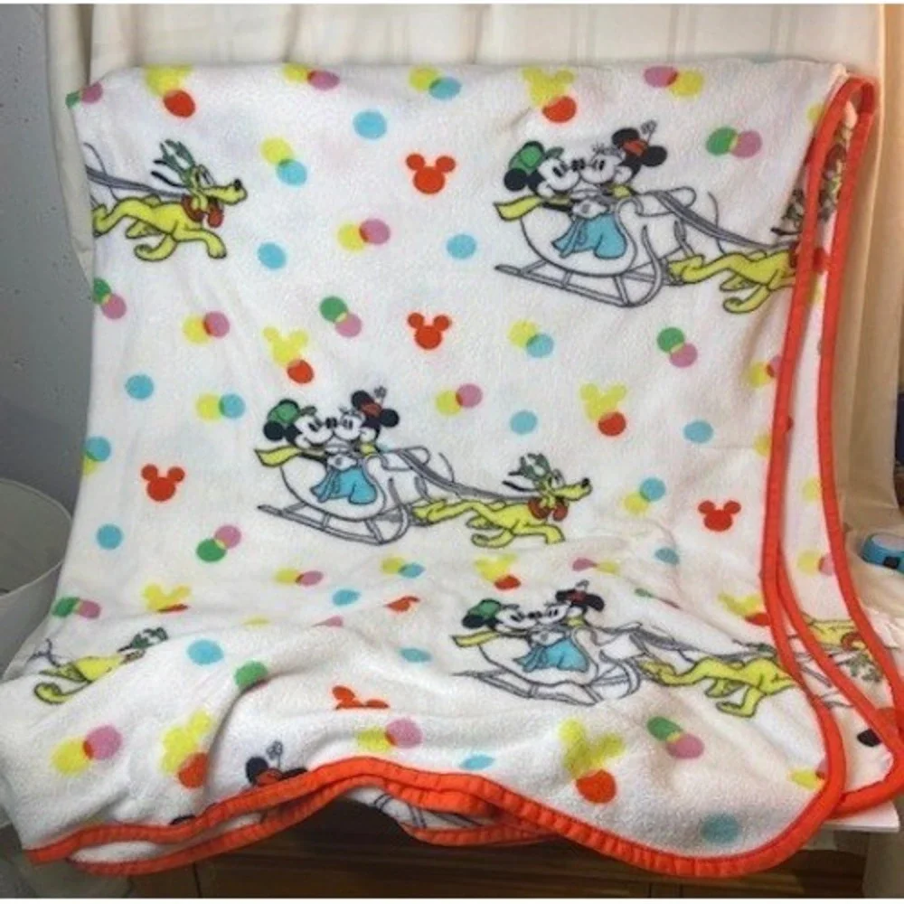 Disney Mickey Minnie Pluto Winter Sleigh Fleece Baby Blanket Polka Dot 70